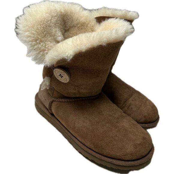 Ugg Bailey Button Boots Women’s In Chestnut Brown 7.5 - Picture 1 of 7